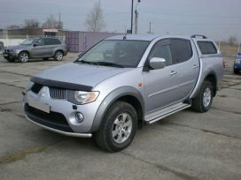  Mitsubishi L200 2007 , 700000 , 