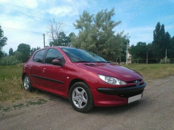  Peugeot 207 2004 , 260000 , 