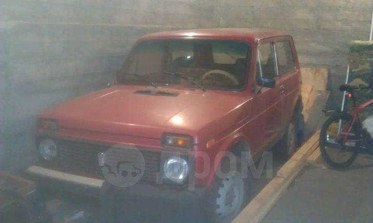 SUV    4x4 2121  1990 , 110000 , 