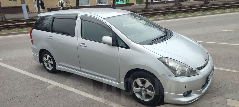    Toyota Wish 2003 , 750000 , 