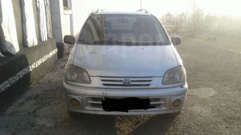  Toyota Raum 1997 , 200000 , 