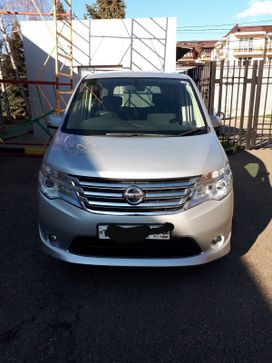    Nissan Serena 2014 , 900000 , 