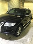 SUV   Volkswagen Touareg 2010 , 900000 , 