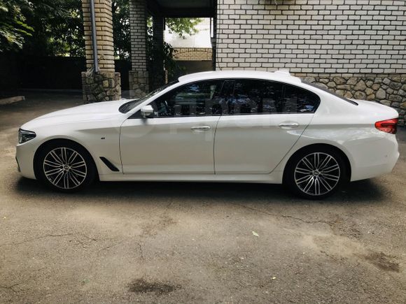  BMW 5-Series 2018 , 2700000 , 