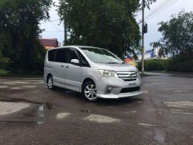    Nissan Serena 2012 , 950000 , 