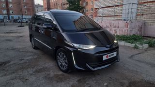 Минивэн или однообъемник Toyota Estima 2018 года, 3000000 рублей, Новосибирск