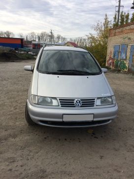    Volkswagen Sharan 1999 , 220000 , 