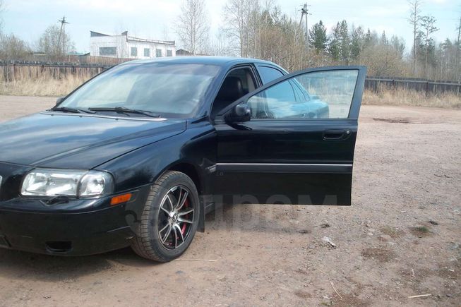  Volvo S80 2001 , 235000 , 