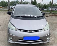 Минивэн или однообъемник Toyota Estima 2004 года, 650000 рублей, Астрахань