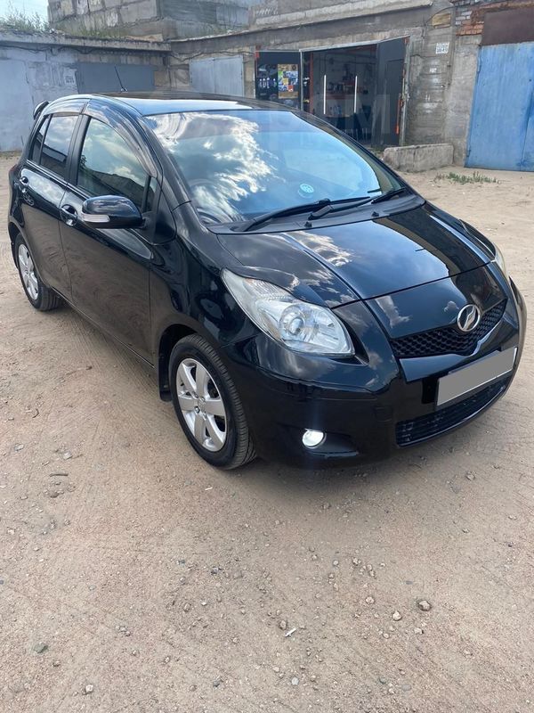  Toyota Vitz 2010 , 370000 , -