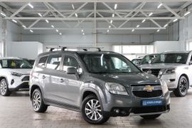 Минивэн или однообъемник Chevrolet Orlando 2011 года, 939000 рублей, Омск