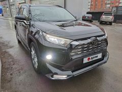 SUV или внедорожник Toyota RAV4 2019 года, 3150000 рублей, Владивосток