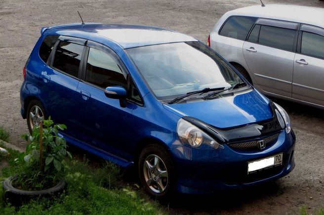  Honda Fit 2005 , 305000 , 