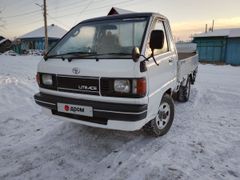Бортовой грузовик Toyota Lite Ace 1992 года, 600000 рублей, Нижнеудинск