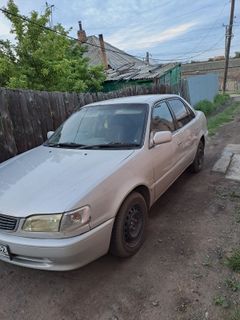 Седан Toyota Corolla 1997 года, 225000 рублей, Омск