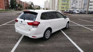 Универсал Toyota Corolla Fielder 2018 года, 1580000 рублей, Омск