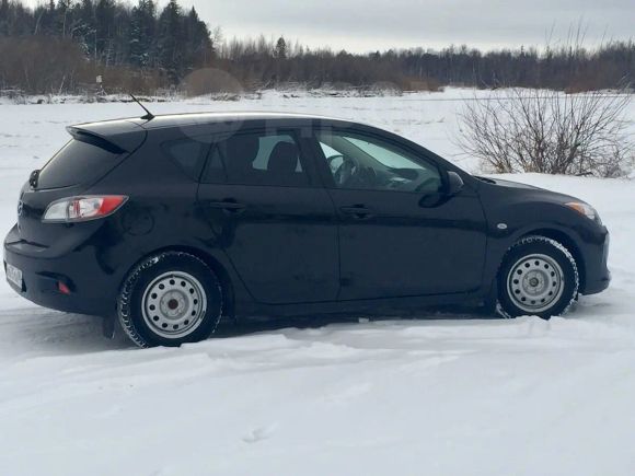  Mazda Mazda3 2011 , 580000 , 