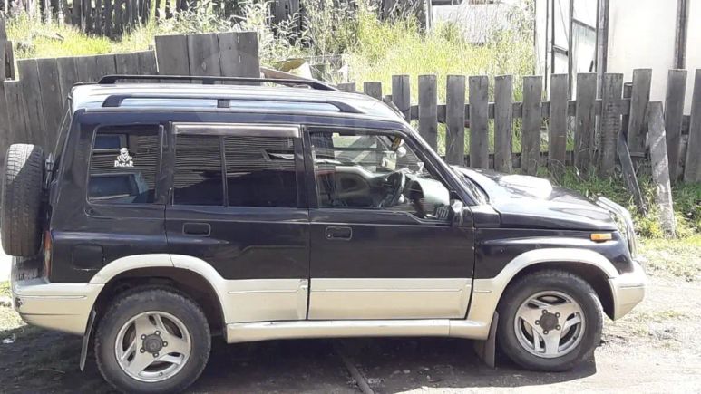 SUV   Suzuki Escudo 1997 , 200000 , 