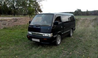    Nissan Caravan 1993 , 210000 , 