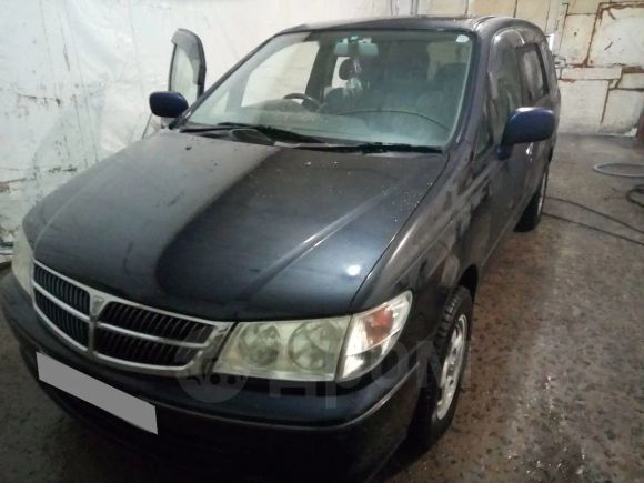    Nissan Presage 1999 , 260000 , 