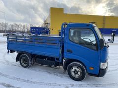 Бортовой грузовик Toyota ToyoAce 2014 года, 3100000 рублей, Омск