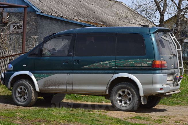    Mitsubishi Delica 1995 , 300000 , -