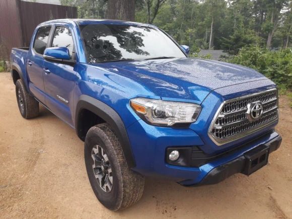  Toyota Tacoma 2017 , 3350000 , 