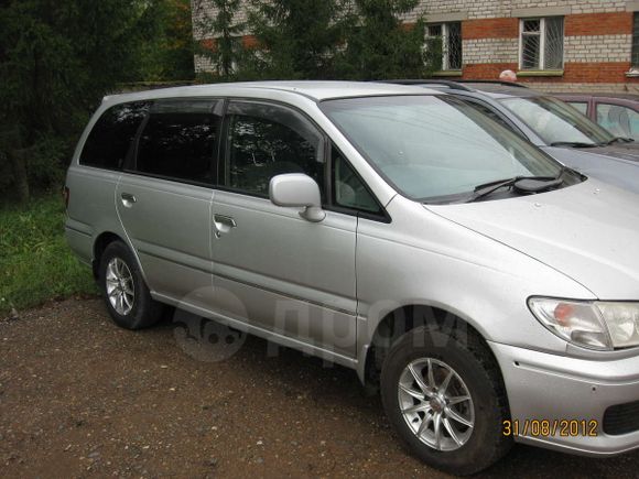    Nissan Presage 1999 , 250000 , 