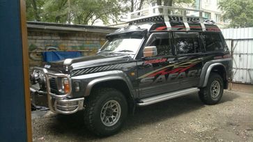 SUV   Nissan Safari 1993 , 900000 , 