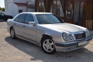  Mercedes-Benz E-Class 1998 , 245000 , 