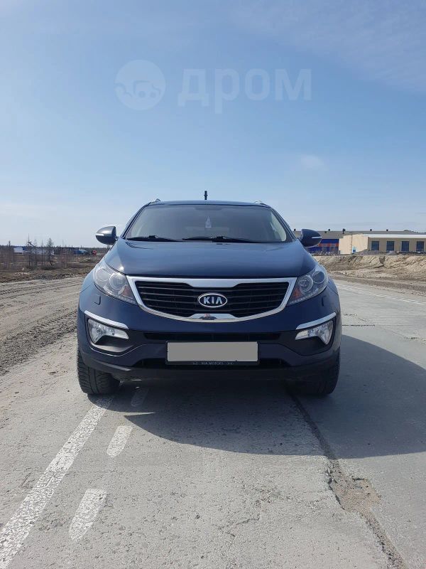 SUV   Kia Sportage 2012 , 700000 ,  