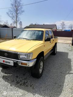 Пикап Toyota Hilux 1995 года, 695000 рублей, Ванино