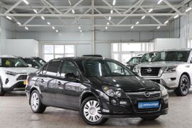 Седан Opel Astra 2011 года, 629000 рублей, Омск