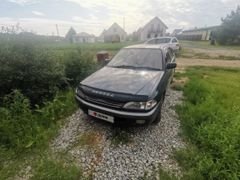Седан Toyota Carina 1997 года, 350000 рублей, Барнаул
