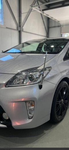 Лифтбек Toyota Prius 2014 года, 1440000 рублей, Новосибирск