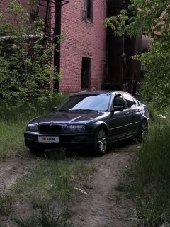 Седан BMW 3-Series 2000 года, 405000 рублей, Омск