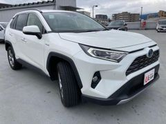 SUV или внедорожник Toyota RAV4 2020 года, 2870000 рублей, Владивосток