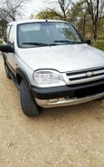 SUV   Chevrolet Niva 2003 , 215000 , 