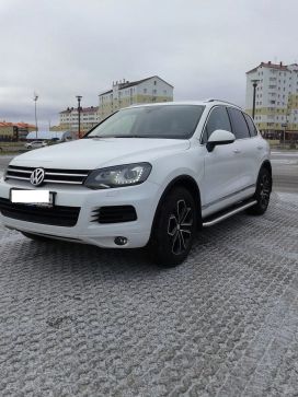 SUV   Volkswagen Touareg 2012 , 1400000 , 