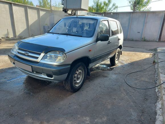 SUV   Chevrolet Niva 2006 , 180000 , 