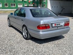 Седан Mercedes-Benz E-Class 1998 года, 630000 рублей, Грозный