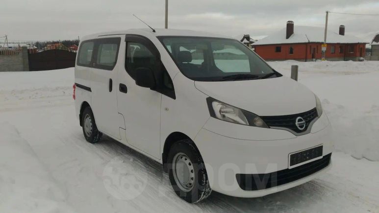    Nissan NV200 2011 , 600000 , 