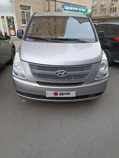 Минивэн или однообъемник Hyundai H1 2011 года, 1570000 рублей, Саратов