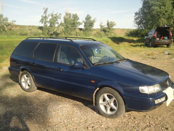 Volkswagen Passat 1993 , 175000 , 