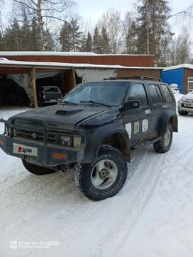 SUV   Nissan Terrano 1990 , 385000 , 