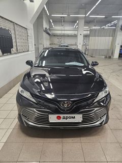 Седан Toyota Camry 2019 года, 3000000 рублей, Сургут