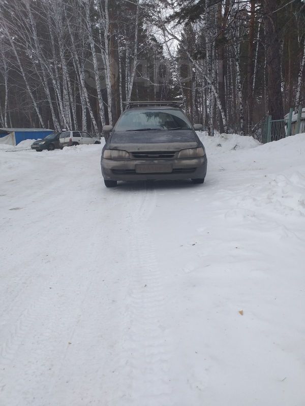  Toyota Caldina 2000 , 200000 , 