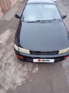 Седан Toyota Carina 1992 года, 169000 рублей, Омск