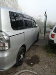    Toyota Voxy 2012 , 1150000 , 