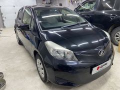 Хэтчбек Toyota Vitz 2012 года, 700000 рублей, Якутск
